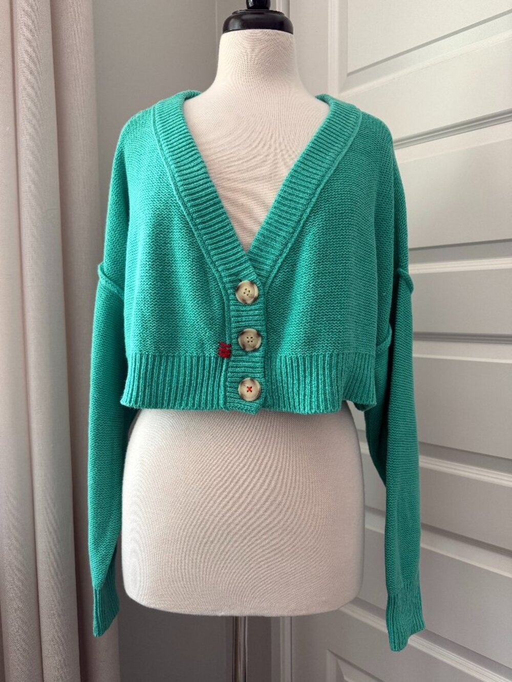 Urban Outfitters BDG Mari Cropped Cardigan : Medium